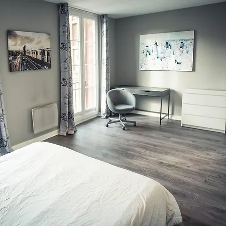 Duplex Spacieux & Confortable Pres Des Quais 公寓 *