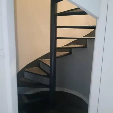 Duplex Spacieux & Confortable Pres Des Quais